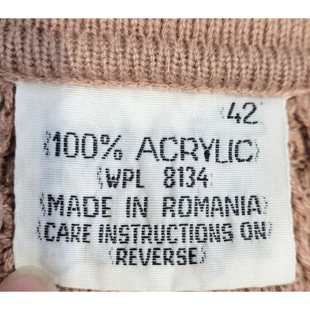 Vintage 90s Cable Knit Cardigan Womens 42 (XL) Brown Patch Pockets Made Romania